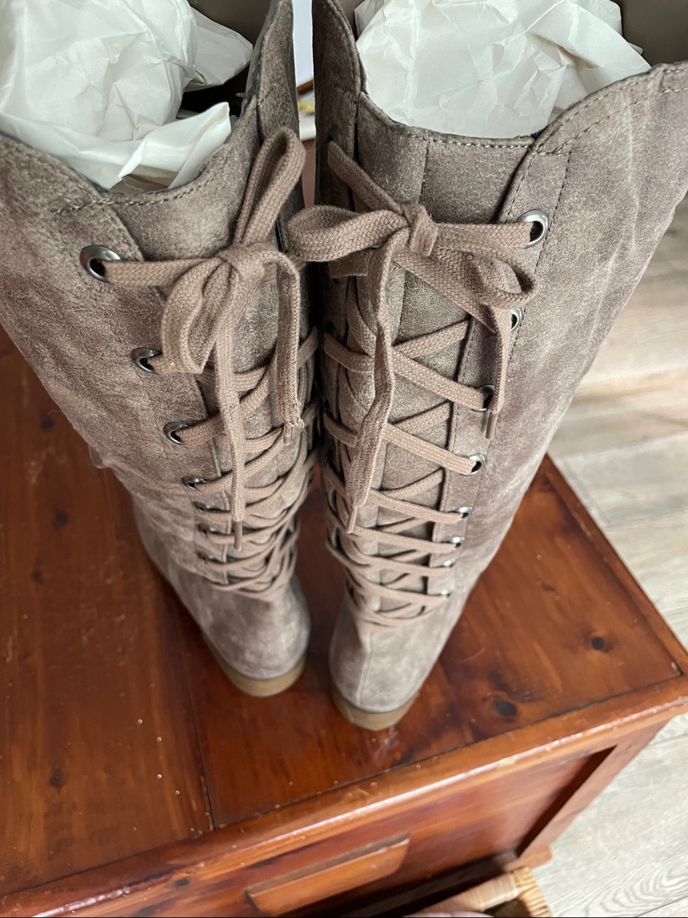 Knee-High Lace-Up Taupe Women's Boots